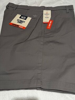 Men's Docker's shorts, size 38 inch, 8 inch inseam, dark grey
